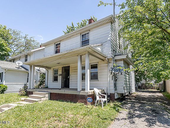 2nd image of 119 Carbon St