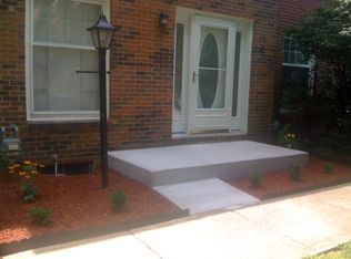637 Simbury St, Columbus, OH 43228