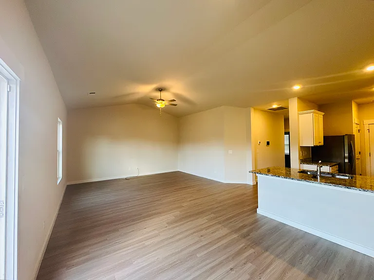 1028 Peaceful Fawn Dr — Photo 7