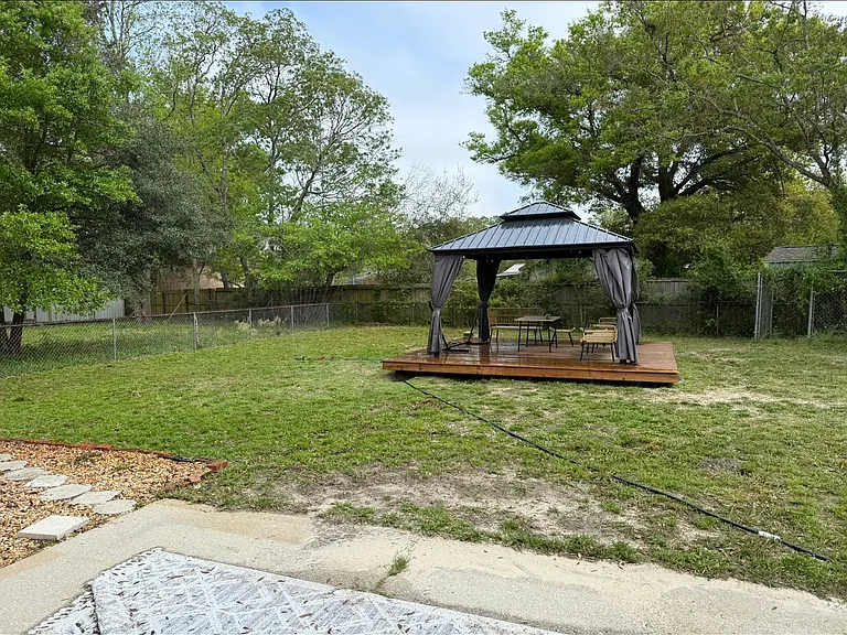 10667 Bridge Creek Dr — Photo 18