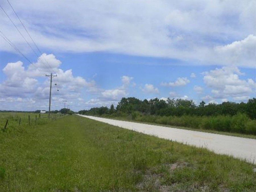 2nd image of 1333 Cowhouse Rd
