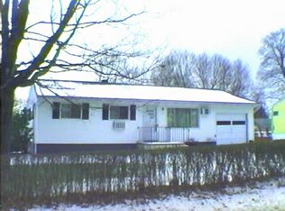 15 Ventura Ave, Danbury, CT 06811