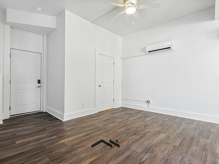 427 Whiteman St #1 — Photo 11
