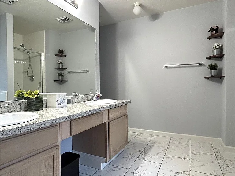 23126 Waterlake Dr — Photo 15
