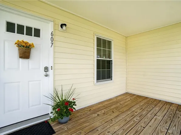 607 Pylon Ct, Virginia Beach, VA 23462