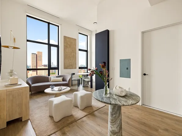 205 E 110th St, New York, NY