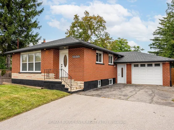 1121 Brock St S #Basement, Whitby, ON L1N 4M1