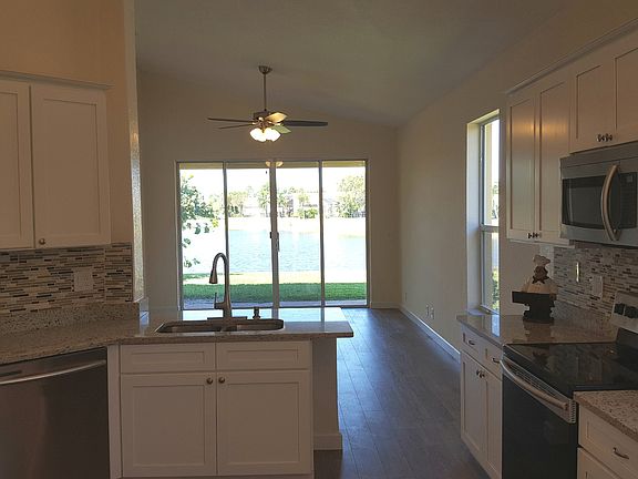 4th image of 664 NW Stanford Ln