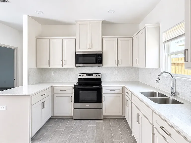 2612 E Harrison Ave #2 — Photo 5