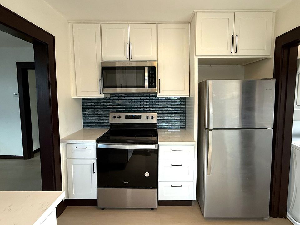 Kitchen Photo #1