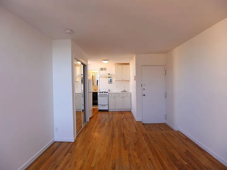 253 3rd St #2B — Photo 24