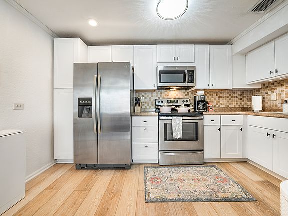 5th image of 347 SE 3rd Ave #A