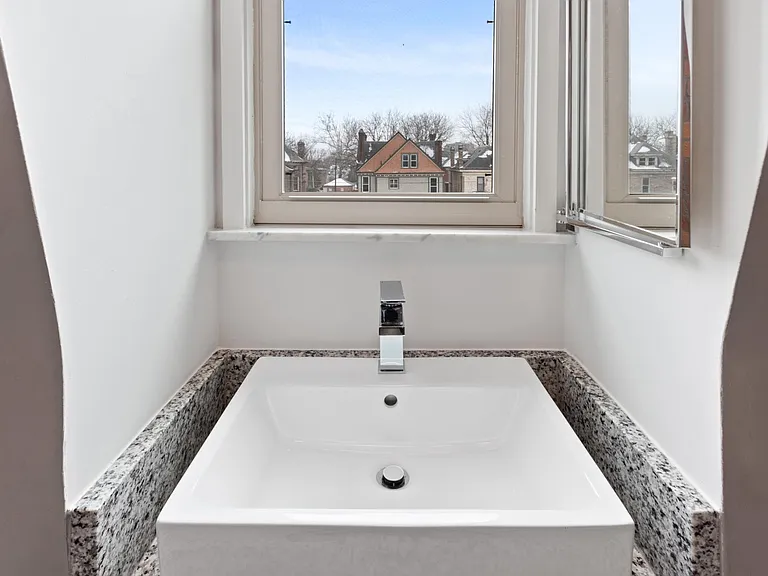 761 Oak St — Photo 30