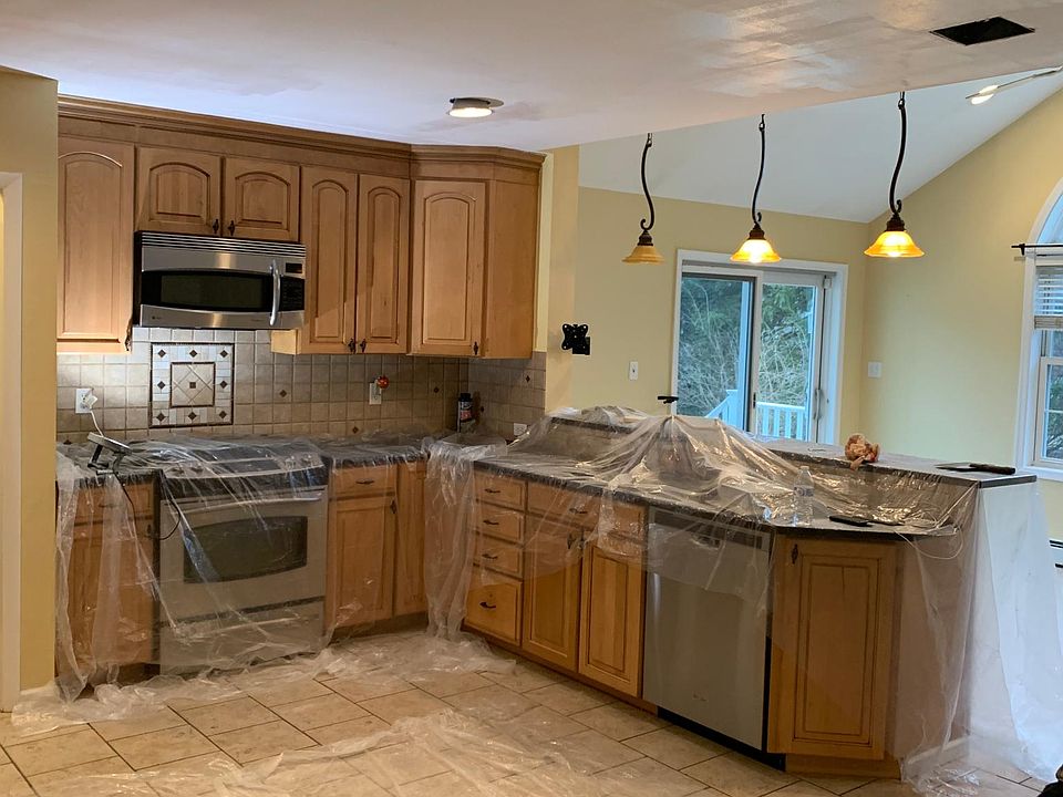 2nd image of 1255 Eagle Rd