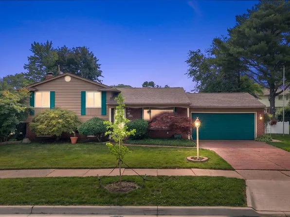 15433 Richfield St, Livonia, MI 48154