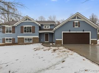 911 Apple Ridge Ct, Allegan, MI 49010