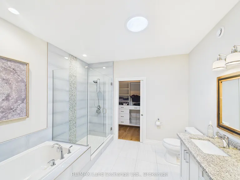 552 Durham St #11 — Photo 6