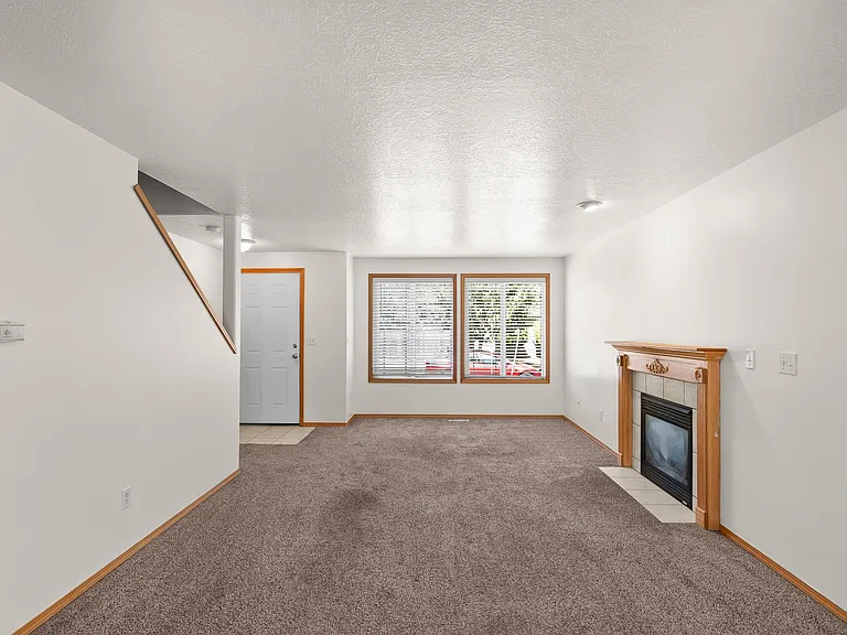 6032 SE Reedway St — Photo 6