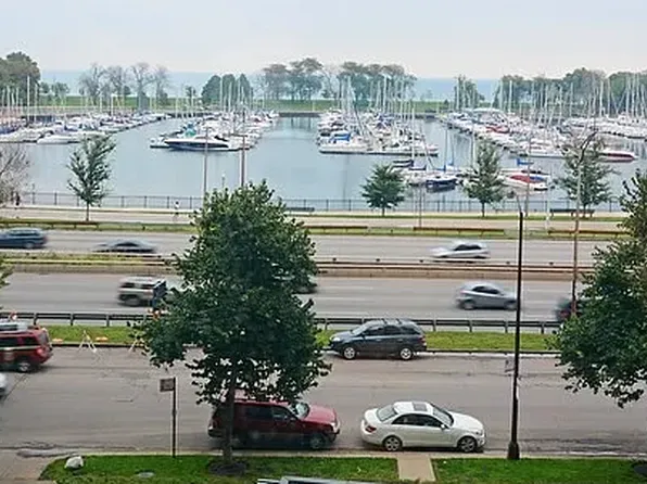 3430 N Lake Shore Dr APT 5L, Chicago, IL 60657