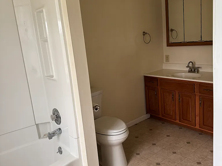 7 Strausstown Rd — Photo 16