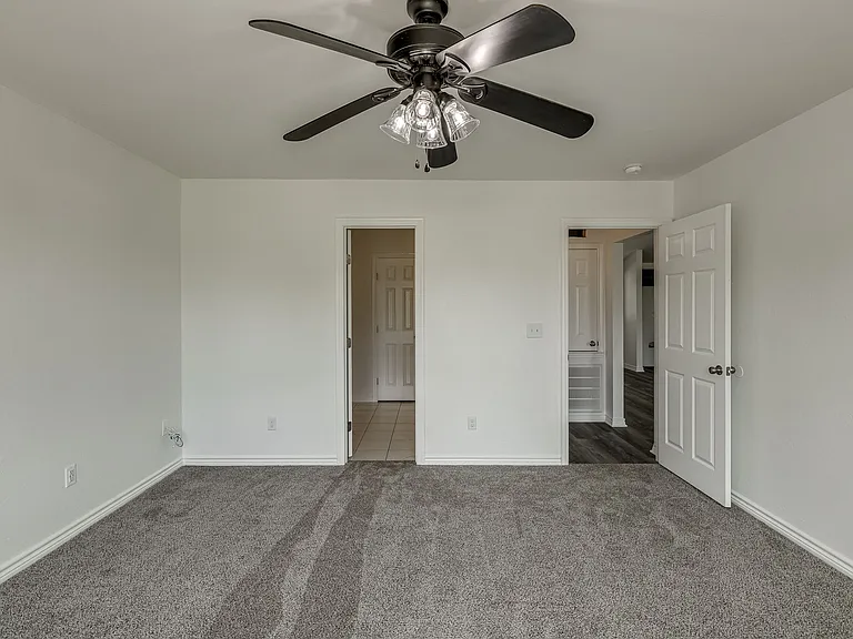 6151 Wooster St — Photo 21