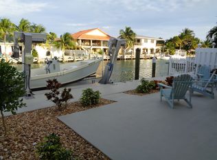 330 9th St, Key Colony Beach, FL 33051