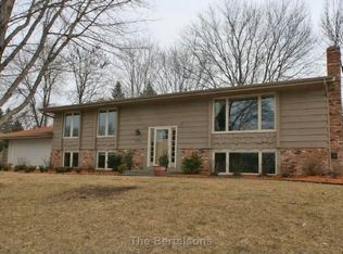 5717 Creek Park Dr, Minnetonka, MN 55345