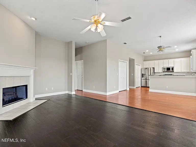 7610 Sentry Oak Cir W — Photo 12