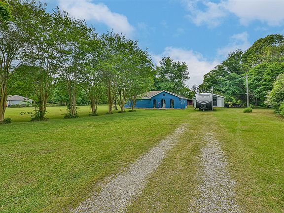 3rd image of 31815 Terri Ln