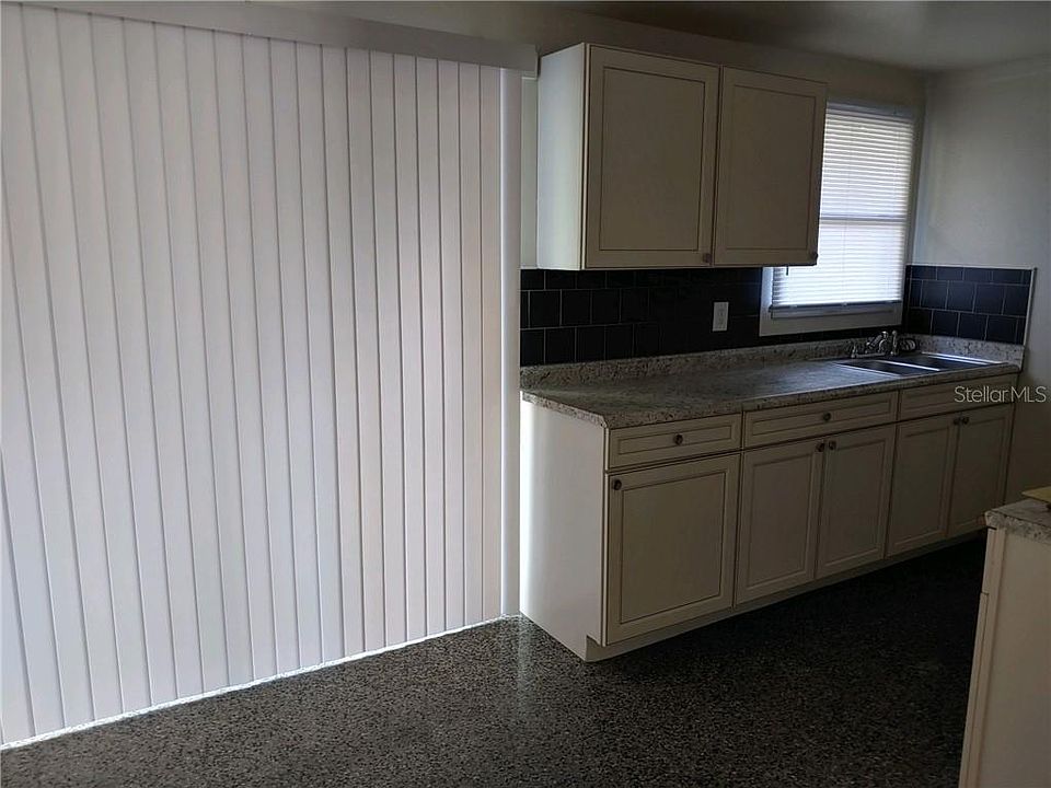 2nd image of 11449 92nd St