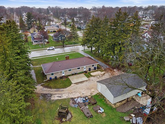 3rd image of 1401 N Grandview Blvd