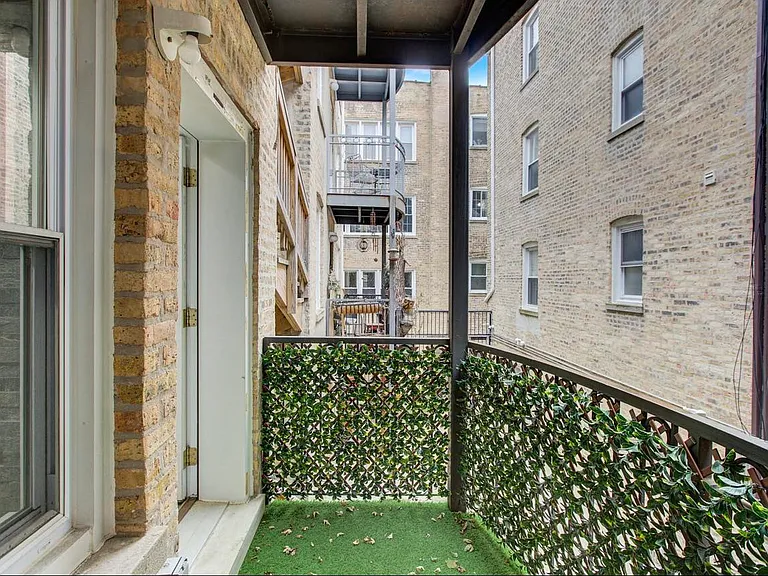 2057 W Fargo Ave #1 — Photo 21