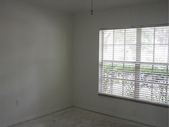 5th image of 2766 Valencia Grove Dr