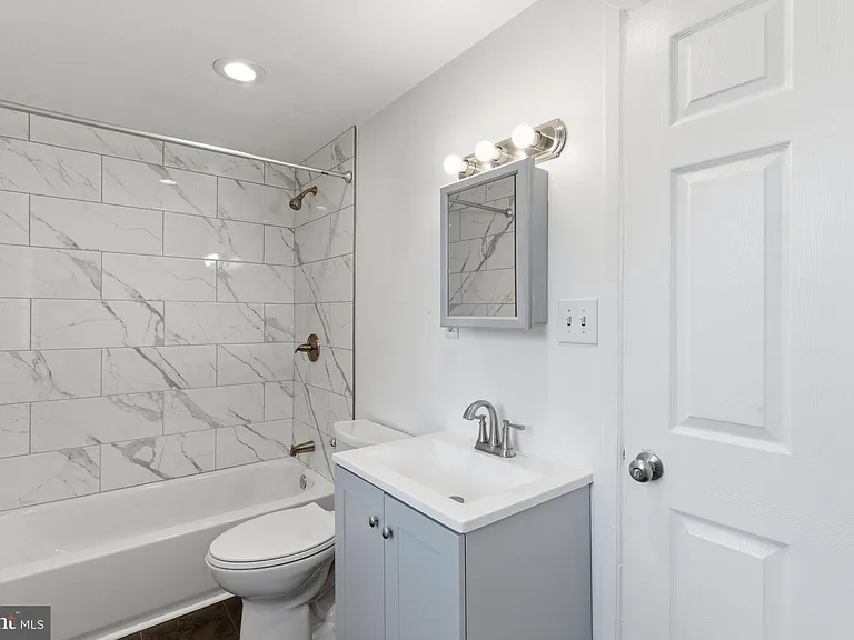1817 N Gratz St — Photo 30