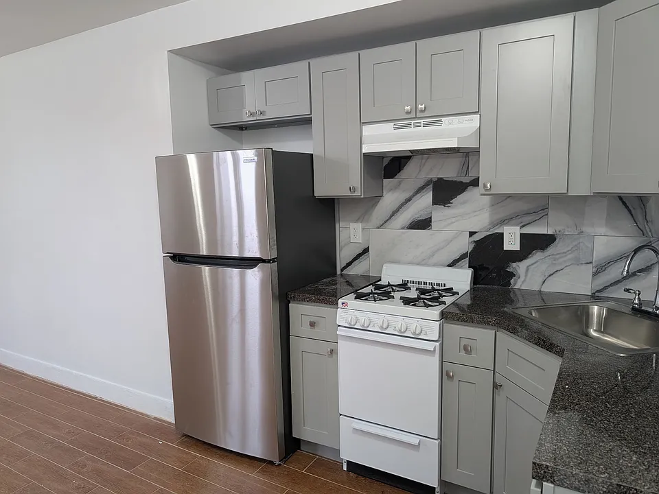 82 Paulison Ave #B