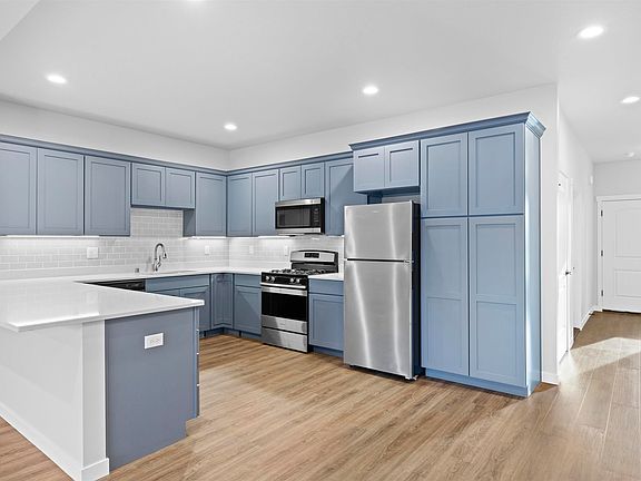 2nd image of 2382/2384 Herbert St