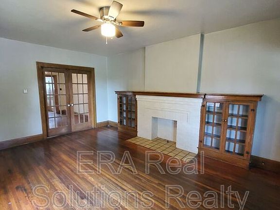 4th image of 2037 W Broad St