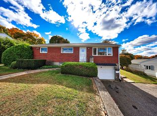 20 Phillips Dr, Watertown, CT 06779