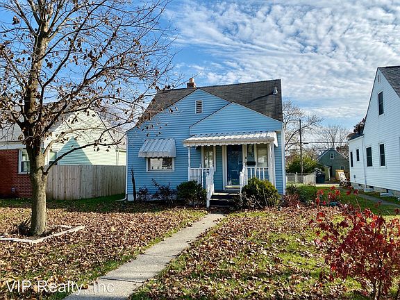 5th image of 950 S Hague Ave