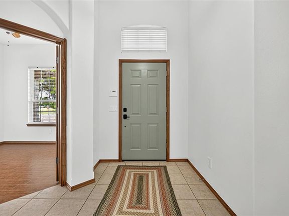 4th image of 10809 Middlesbrough Ln