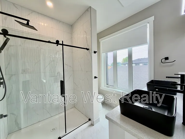 800 Morrison Ave #3 — Photo 16