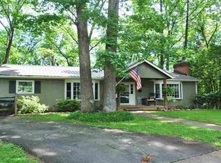 114 Elkhorn Rd, Charlottesville, VA 22903