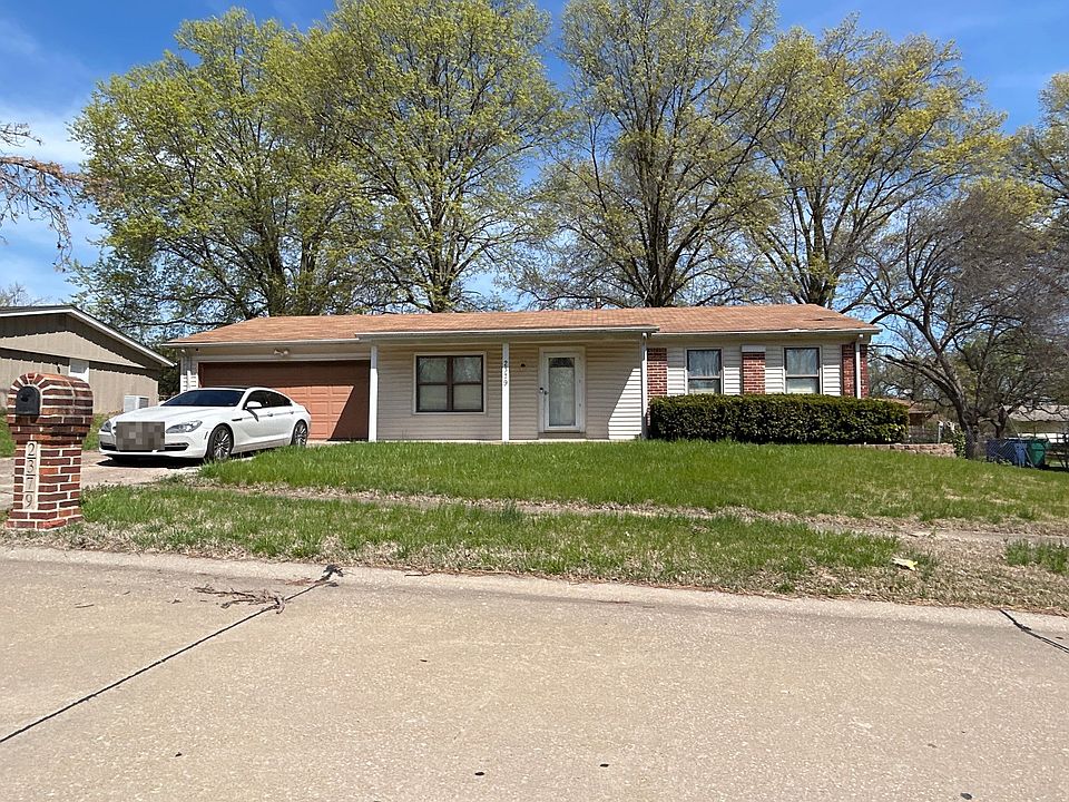 1st image of 2379 Rockymont Dr