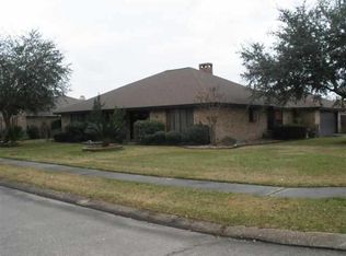 345 Nugent Dr, Port Neches, TX 77651