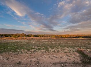316 Kenyon Ct, Granbury, TX 76049