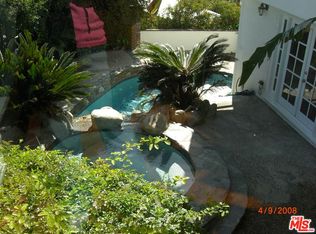 8157 Mulholland Ter, Los Angeles, CA 90046