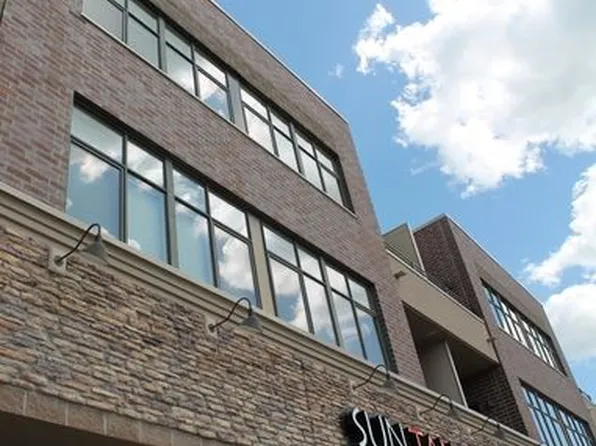 640 S 50th St Unit 2213, West Des Moines, IA 50265