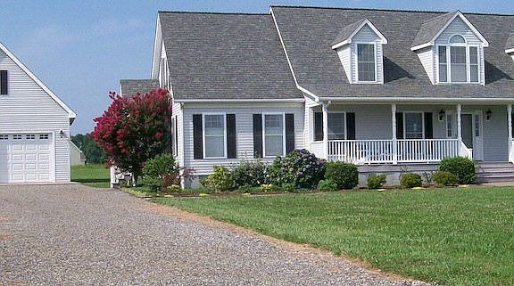 4th image of 376 Potomac Dr