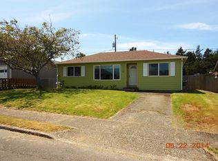 1718 Garfield St, North Bend, OR 97459