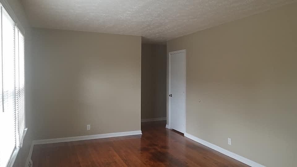 1st image of 1820 Augusta Dr